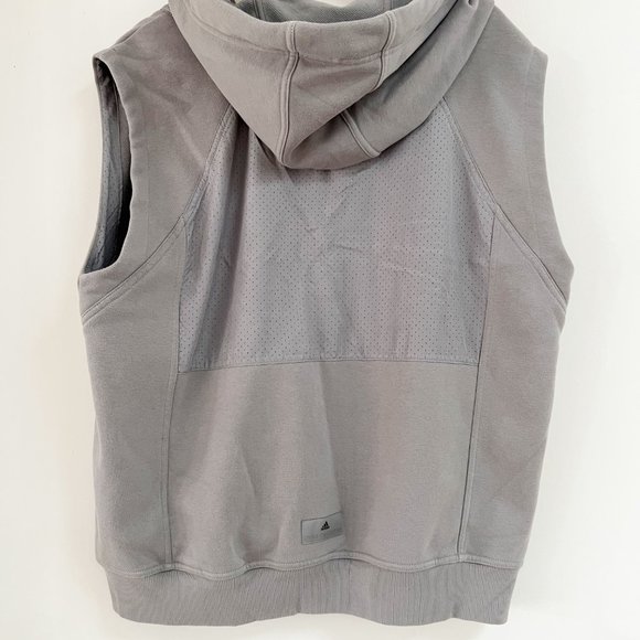 Adidas by Stella McCartney - Picture 2 of 5